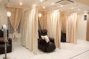 ヘアサロン併設まつげエクステサロン Very ベリー ヘアサロン併設まつげエクステサロン Very ベリー